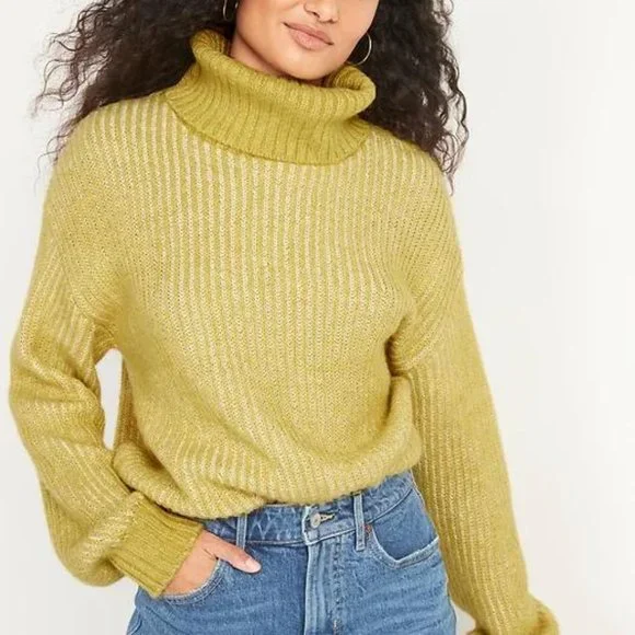 Old Navy Womens Cozy Heathered Rib Knit Turtleneck Sweater - Picture 5 of 8